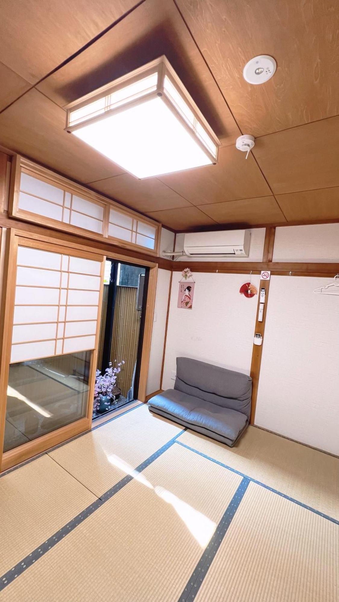 Casa de férias Tovin Cha: Convenient Three-bedroom Near East Temple Station